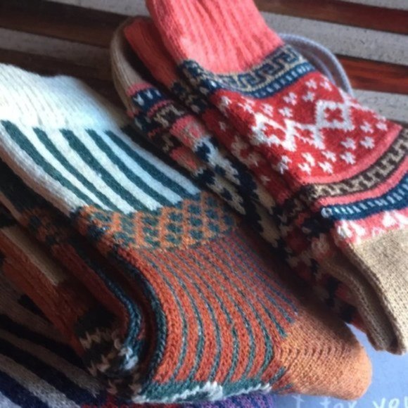 FREE with Purchase / NEW happy feet Wool Crew Socks - Picture 5 of 6